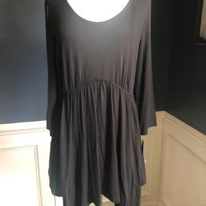 NWT Maternity or Plus Size Black TUNIC Top